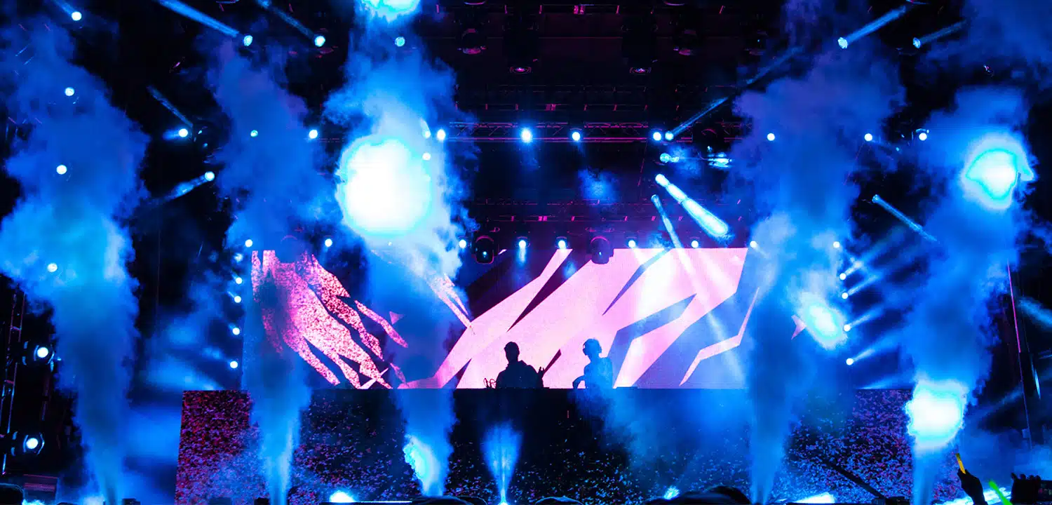 Chainsmokers-3